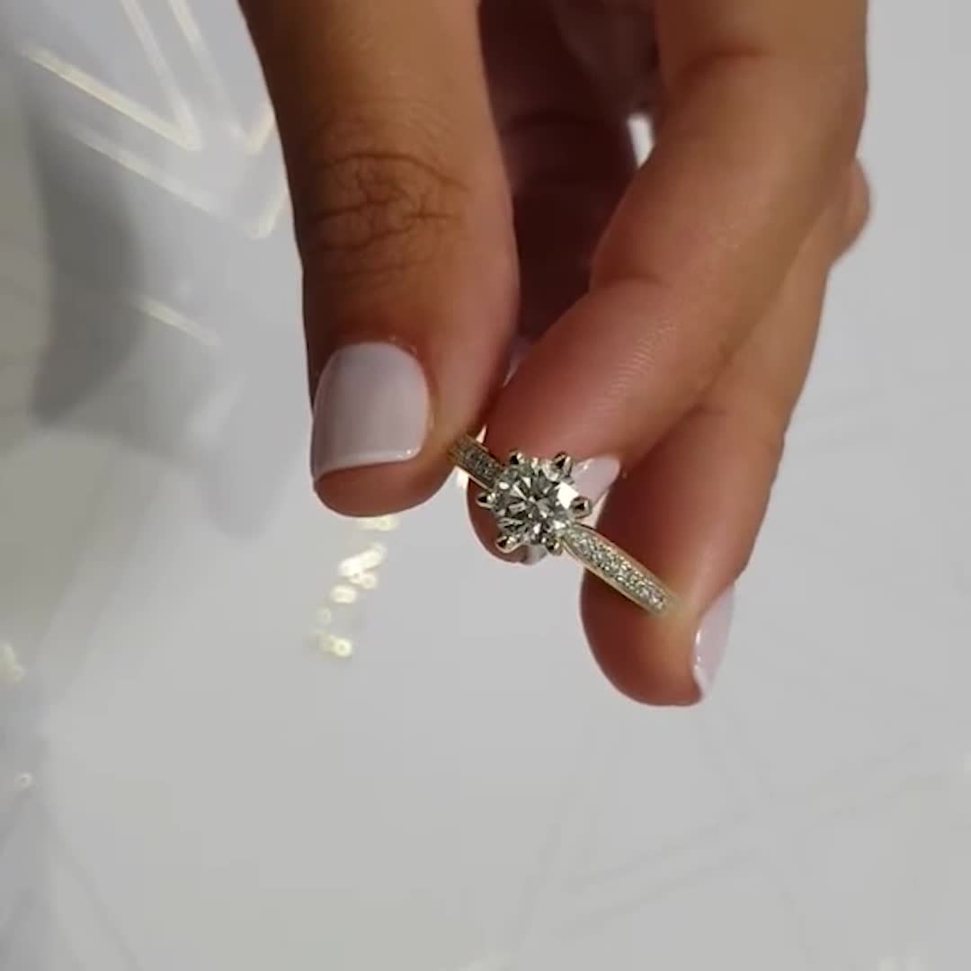 Carat Carat Ring On Finger Diamond Engagement Rings: The Round